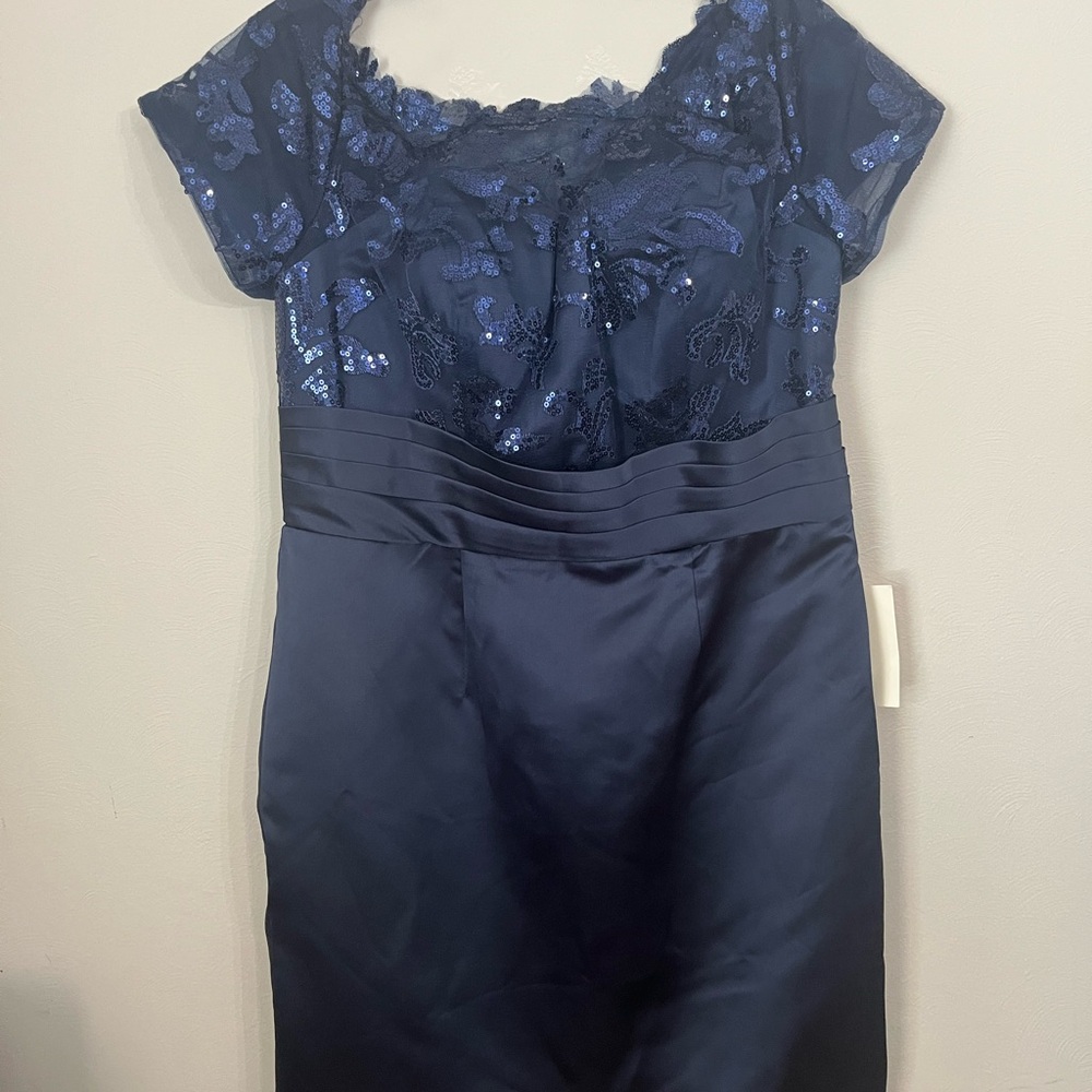 NWT Elegant Navy Blue Evening Dress S 16-18 - Picture 5 of 11